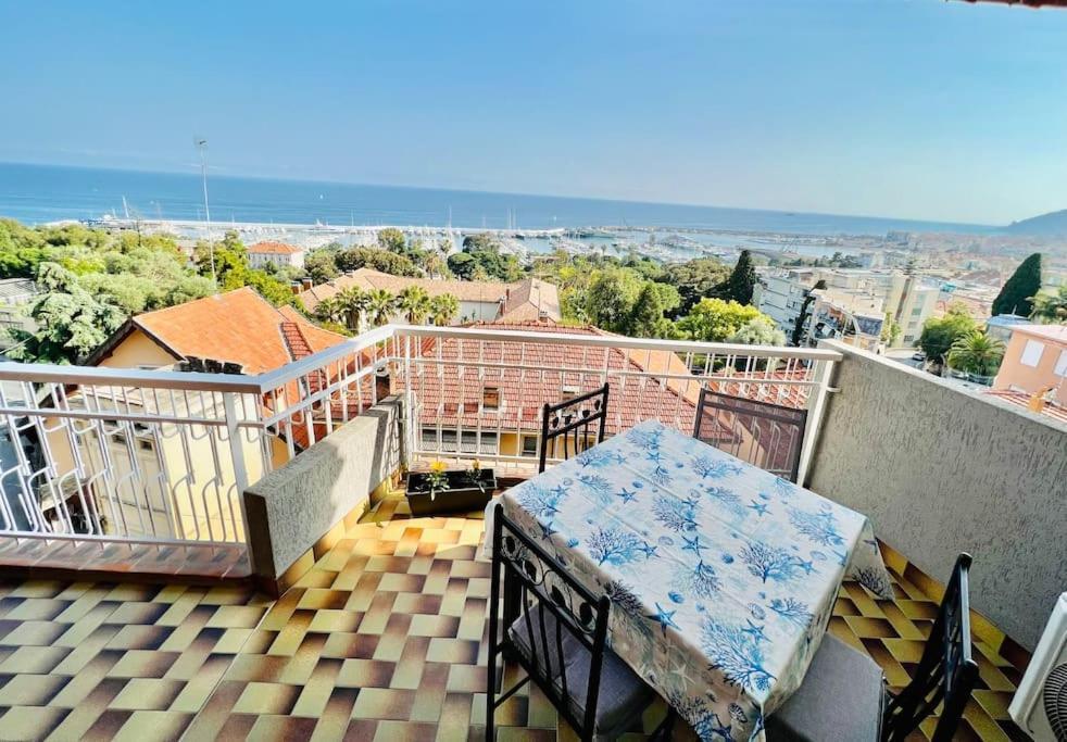 Special Home Vista Mare E Parcheggio Privato Sanremo Exterior foto